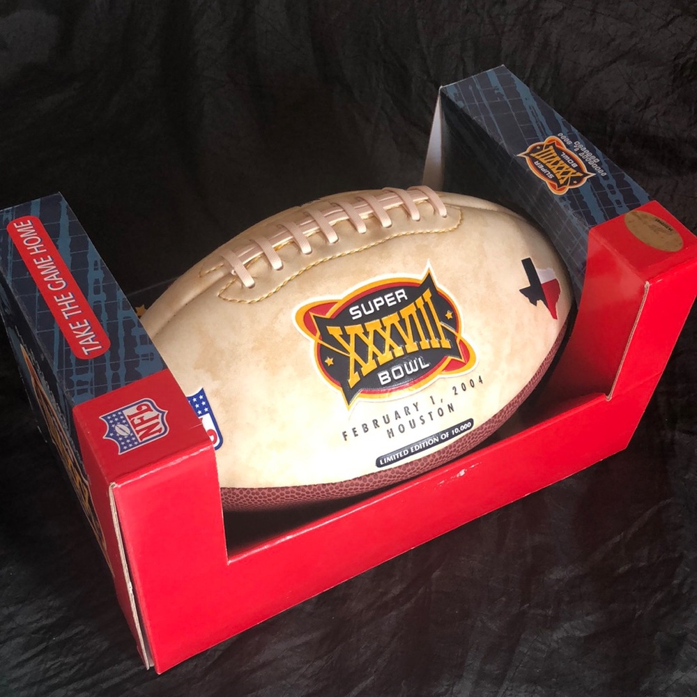 NFL 2004 Super Bowl XXXVIII Limited Edition 10,000 licensed Football Patriots